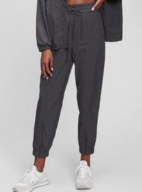 Gap GapFit Crinkle Nylon Jogger Color: Cast Iron Grey