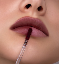 LUXVISAGE   / Lip Tint Aqua Gel hyaluron complex  08 Truffler  .