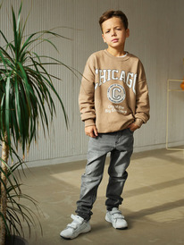   23.12  Batik   (032_24) 032_24 