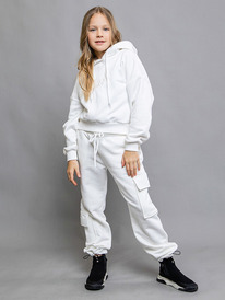   23.12  Batik   (038_24) 038_24 