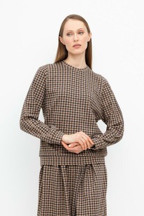   23.12 Very Neat    3258/. 