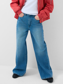 22.03  PlayToday ����� ����������� ��������� ��� ������ 12666157