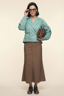 ������ Deesses 2451