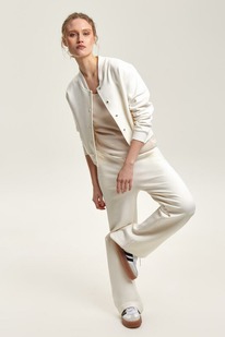 09.04  Very Neat ����� ��� ��� 3273/��������