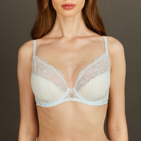 02.05  Alisee ����������� Mon amour 770241 ������ ������