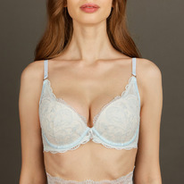 02.05  Alisee ����������� Mon amour 770237 ������ ������