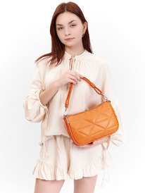 19.06 LACCOMA ����� �����-�826-��������� ��� ���� ������