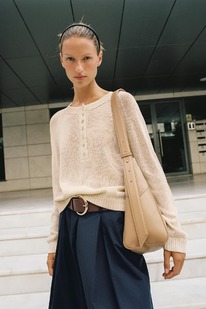 zara STRICKPULLOVER MIT KNPFEN