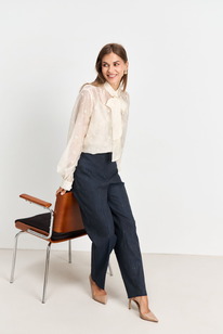 ����� DILIA 4015 �����